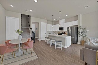 1479 Perrin Ln. in Farmers Branch, TX - Building Photo - Building Photo