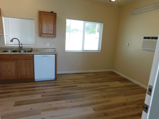 1402 N 16th St in Grand Junction, CO - Foto de edificio - Building Photo