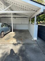 1371 Kingfisher Way, Unit 1 in Sunnyvale, CA - Building Photo