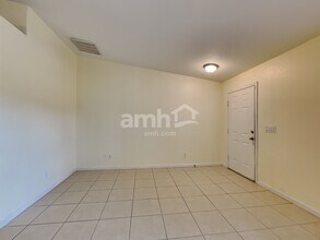 3090 SW Boxwood Cir in Port St. Lucie, FL - Building Photo - Building Photo