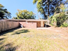 23 Redwood Cir in Pensacola, FL - Foto de edificio - Building Photo