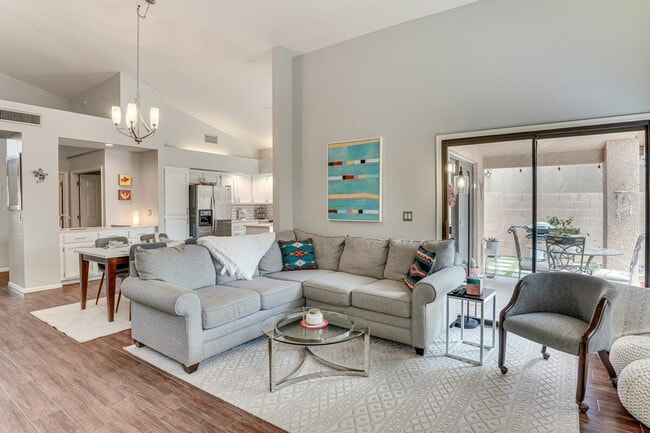 property at 2873 N Marquise Ct