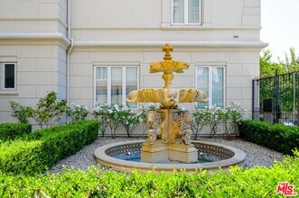 1424 N Crescent Heights Blvd in West Hollywood, CA - Building Photo - Building Photo