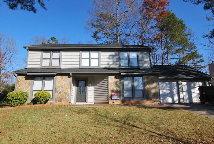 5272 Kelleys Walk in Stone Mountain, GA - Building Photo
