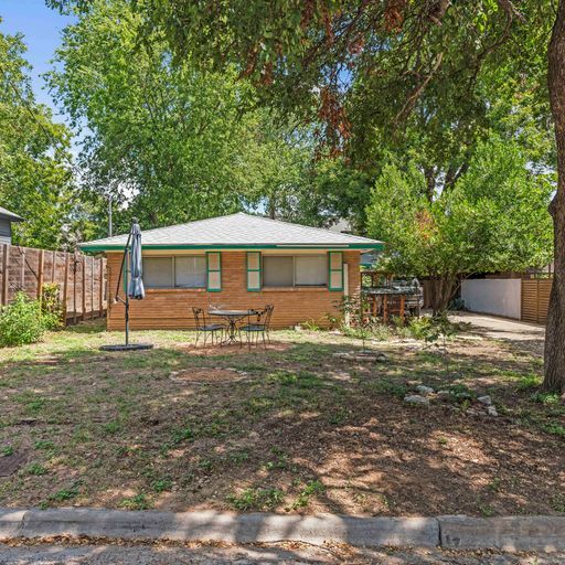 1904 Ford St in Austin, TX - Building Photo