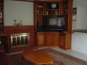 25 Mecklenberg in Irvine, CA - Foto de edificio - Building Photo