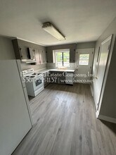 1615 W Northwest Blvd in Winston-Salem, NC - Foto de edificio - Building Photo