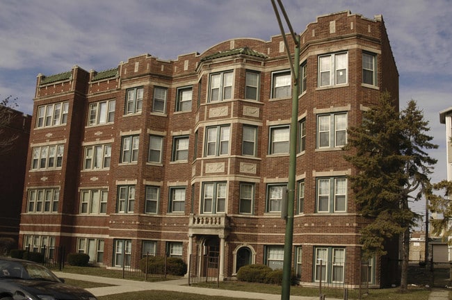 5948 W Superior Chicago, IL 60644 in Chicago, IL - Building Photo - Building Photo