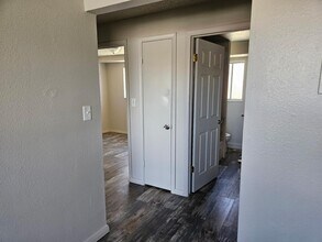 50 S 200 W in Castle Dale, UT - Foto de edificio - Building Photo