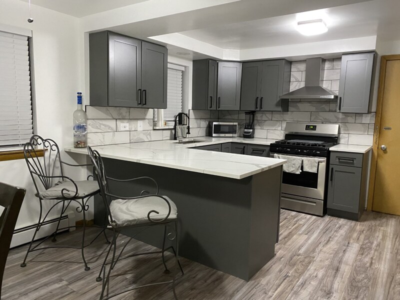 3316 W 79th St in Chicago, IL - Building Photo