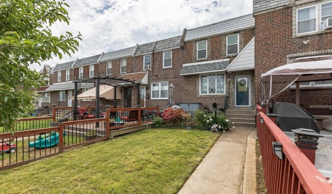 4310 I St in Philadelphia, PA - Building Photo - Building Photo