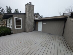 3605 Olympiad Dr in Port Orchard, WA - Building Photo - Building Photo