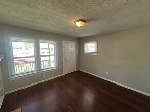 1491 Republic Ave in Columbus, OH - Building Photo - Building Photo