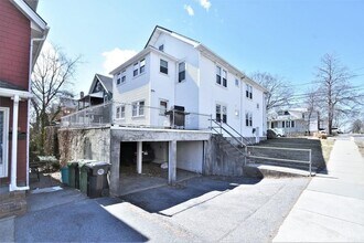69 Chapman St in Watertown, MA - Building Photo - Building Photo