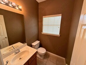 7414 Carriage Bay in San Antonio, TX - Building Photo - Building Photo