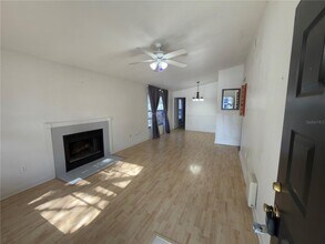 14662 Norwood Oaks Dr in Tampa, FL - Building Photo - Building Photo