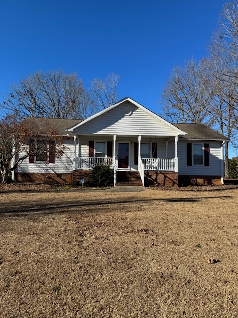 713 Hunts Bridge Rd in Greenville, SC - Building Photo