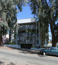 1820 El Cerrito Pl in Los Angeles, CA - Building Photo - Building Photo