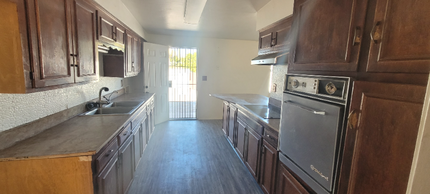 7001 E Calle Canis in Tucson, AZ - Building Photo - Building Photo