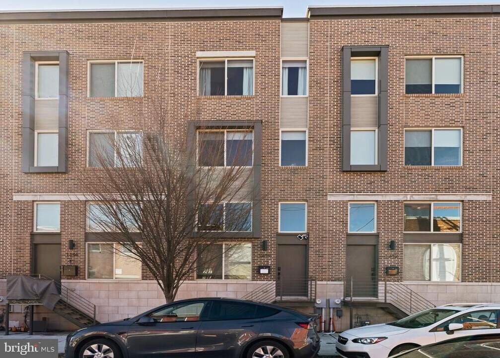 1344 S 19th St in Philadelphia, PA - Building Photo
