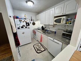 29 Radcliffe Rd, Unit 20 Radcliffe Rd., #304 in Boston, MA - Building Photo