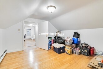 291 Elm St, Unit 2 in Cambridge, MA - Building Photo - Building Photo