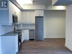 2343 Khalsa Gate in Oakville, ON - Building Photo - Building Photo