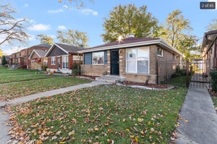 8920 S Carpenter St in Chicago, IL - Building Photo