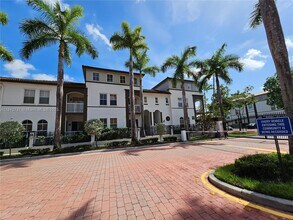 4321 SW 160th Ave in Miramar, FL - Building Photo - Building Photo