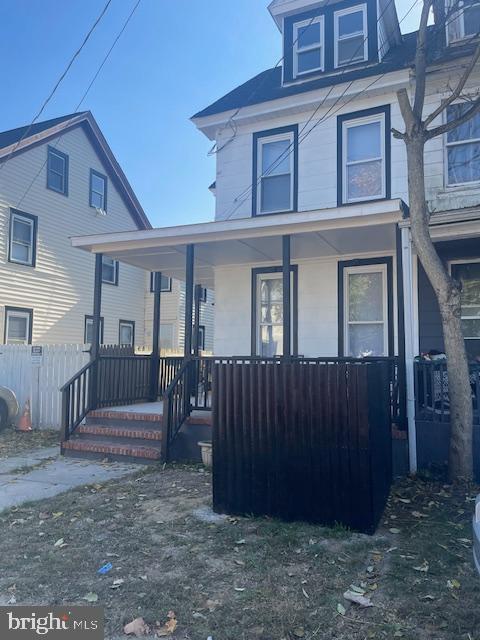 property at 409 E Vine St