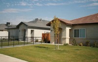 West Day Ranch - Group 2 - Meadow Grove Ct in Bakersfield, CA - Foto de edificio - Building Photo