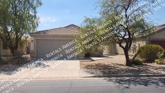 23804 N High Dunes Dr in Florence, AZ - Building Photo