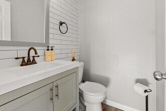 6140 Ashtead Dr in New Albany, OH - Building Photo - Building Photo