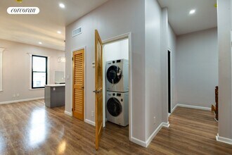 741 Decatur St in Brooklyn, NY - Building Photo - Building Photo