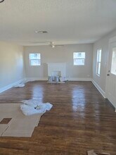 2400 Lasker Ave in Waco, TX - Building Photo - Building Photo