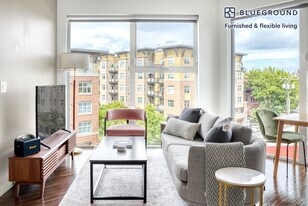 5398 Russell Ave NW in Seattle, WA - Building Photo