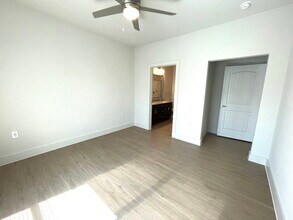 350 Star Ranch Blvd in Hutto, TX - Foto de edificio - Building Photo