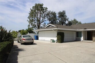 761 W Country Hills Dr in La Habra, CA - Building Photo - Building Photo