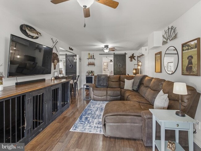 property at 9505 Lomax Rd