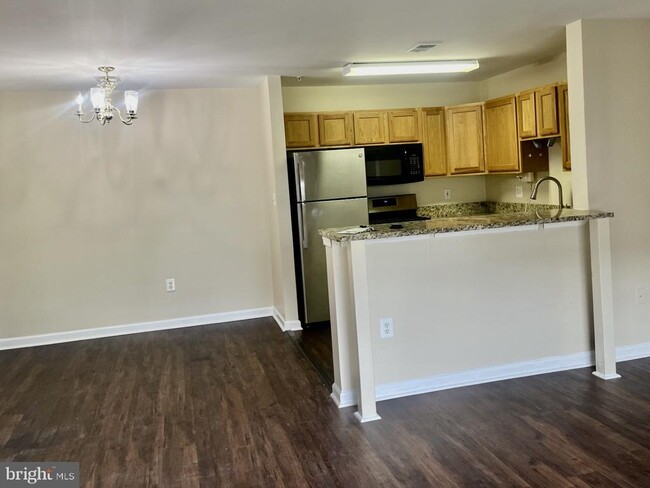 635 Constellation Square SE in Leesburg, VA - Building Photo - Building Photo