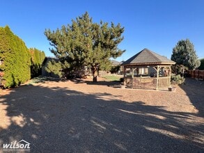6402 Fremont Dr in Yakima, WA - Building Photo - Building Photo