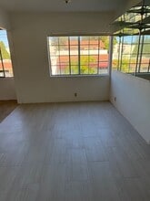 121 W Mission St in Santa Barbara, CA - Building Photo - Building Photo