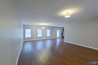 433 White Oak Cir in Lincoln, AL - Foto de edificio - Building Photo