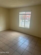 10425 Ashwood Dr in El Paso, TX - Building Photo - Building Photo
