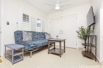 922 21st Ave in Honolulu, HI - Foto de edificio - Building Photo