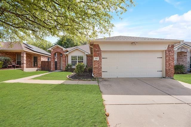 104 Goldeneye Ln in Fort Worth, TX - Building Photo