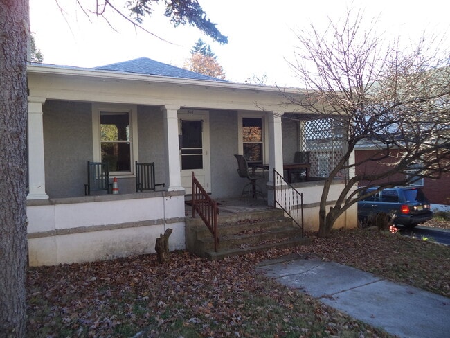 property at 316 S Gill St