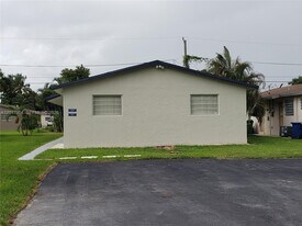 25430 SW 107th Ave in Homestead, FL - Building Photo
