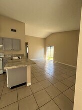12305 Cloverstone Dr in Tampa, FL - Building Photo - Building Photo
