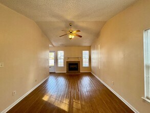 219 Mesa Ln in Jacksonville, NC - Building Photo - Building Photo